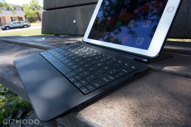 Illustration for article titled Typo for iPad Review: Ryan Seacrest's Tablet Keyboard Isn't Half Bad